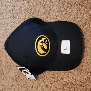 Iowa Hawkeye Hat Men's Large, fitted.  NWT